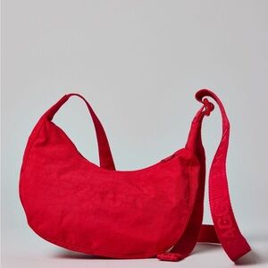 BAGGU Candy Apple Small Crescent Crossbody